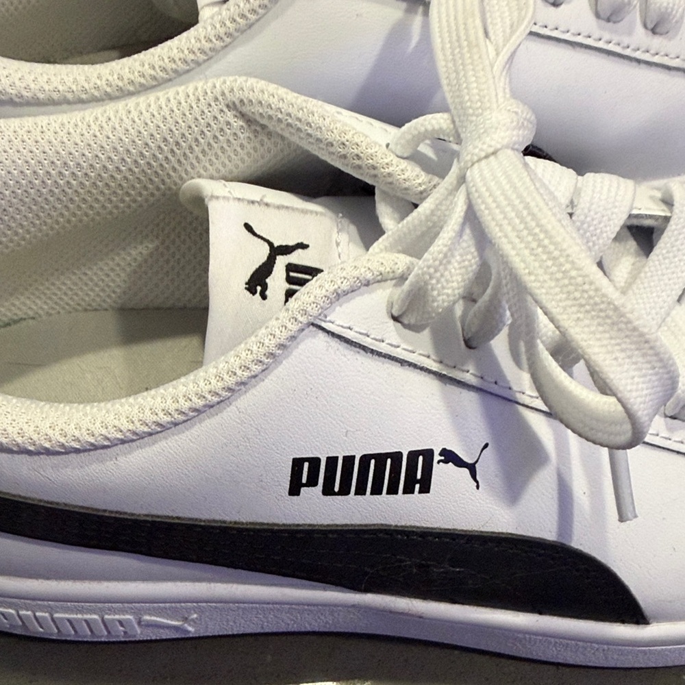 Puma Classic White and Black Sneakers - size 8 - Picture 8 of 8